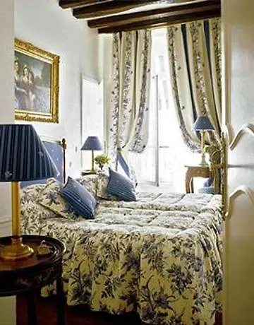 Academie Saint Germain Отель